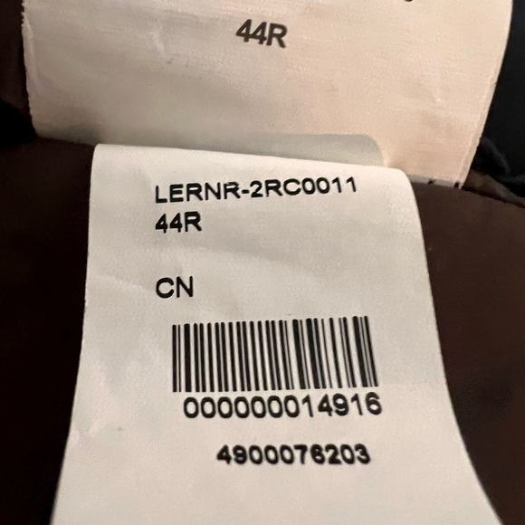 Lauren Ralph Lauren navy colored jacket. Pimaloft Size 44R - Picture 5 of 12